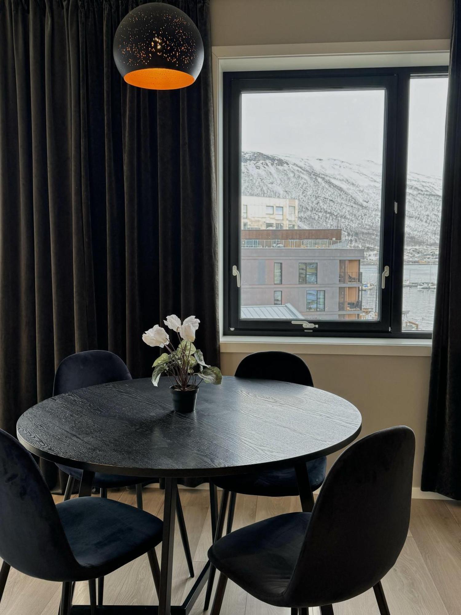 Totalapartments Vervet Apartment Hotel Tromso Exterior photo